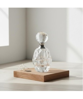 Botella de Perfume Decorativa de Vidrio para Hogar y Oficina, Diseño Clásico, Ideal para Regalo, Elegante y Sofisticada Botella de Perfume Decorativa de Vidrio para Hogar y Oficina, Diseño Clásico, Ideal para Regalo, Elegante y Sofisticada