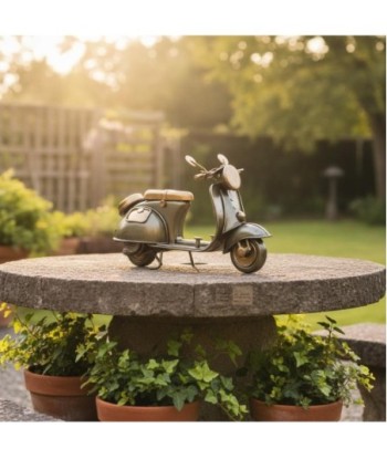 Moto Scooter Vintage de Metal para Decoración y Colección, Regalo Ideal para Amantes de los Vehículos Clásicos