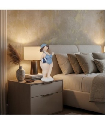 Figura de Bañista de Resina con Balón | Decoración Creativa