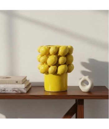 Jarrón Limones de Dolomita - Color Amarillo, Estilo Moderno