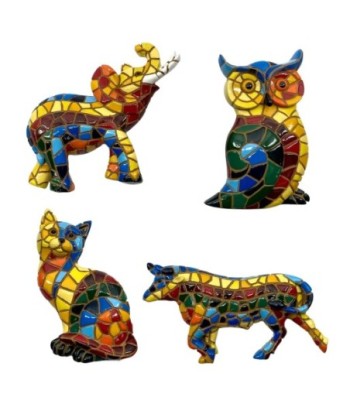 Figuras decorativas de resina: búho, elefante, gato y toro multicolor