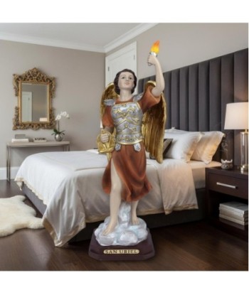 Figura Religiosa San Uriel en Resina, Estilo Clásico, Ideal para Decoración de Almuerzos